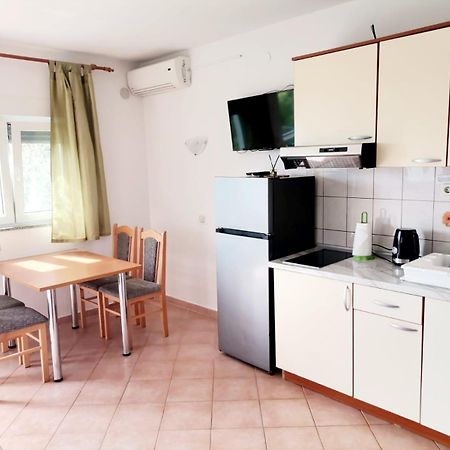 Apartments Zovko Drače エクステリア 写真