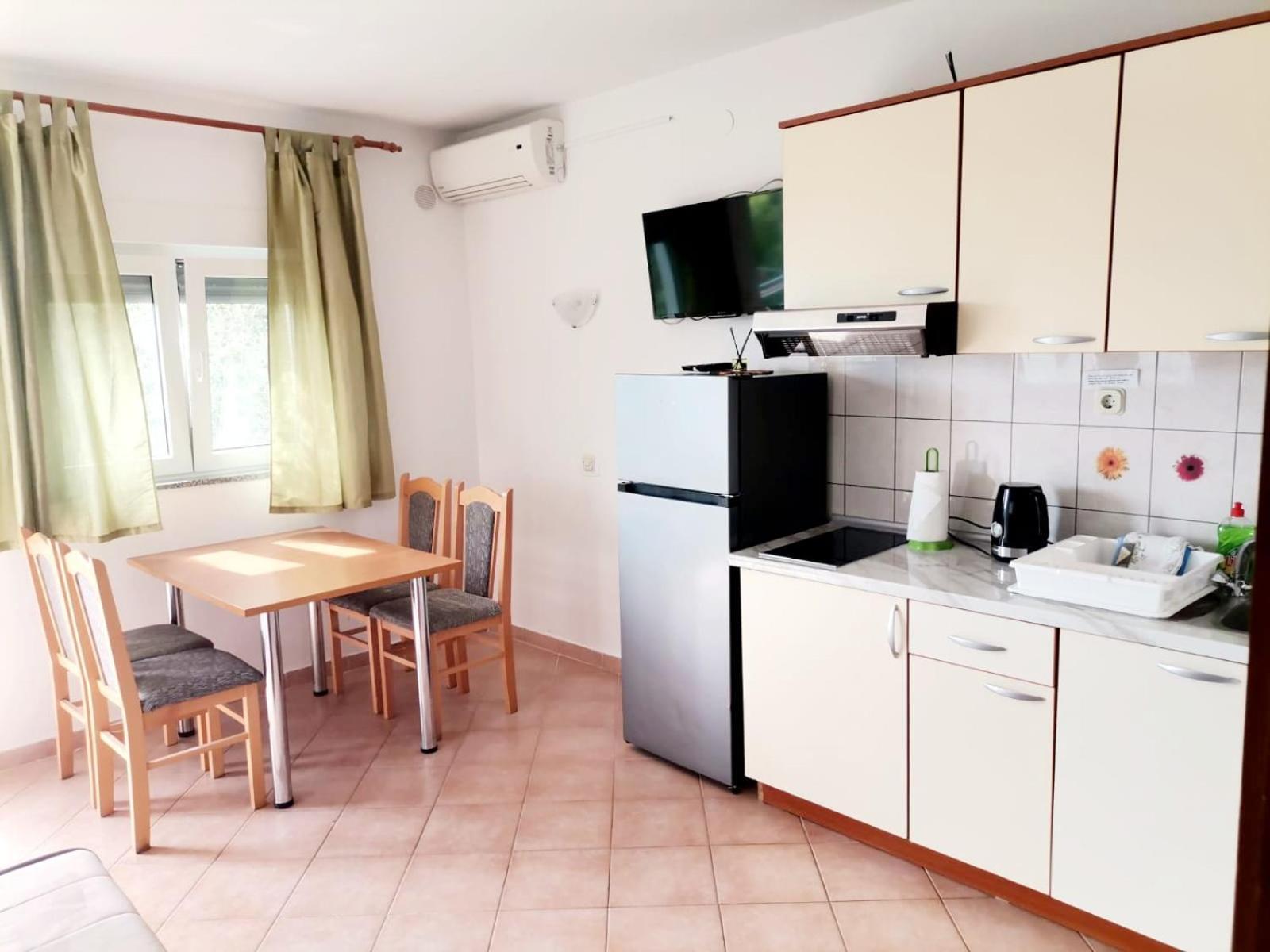 Apartments Zovko Drače エクステリア 写真