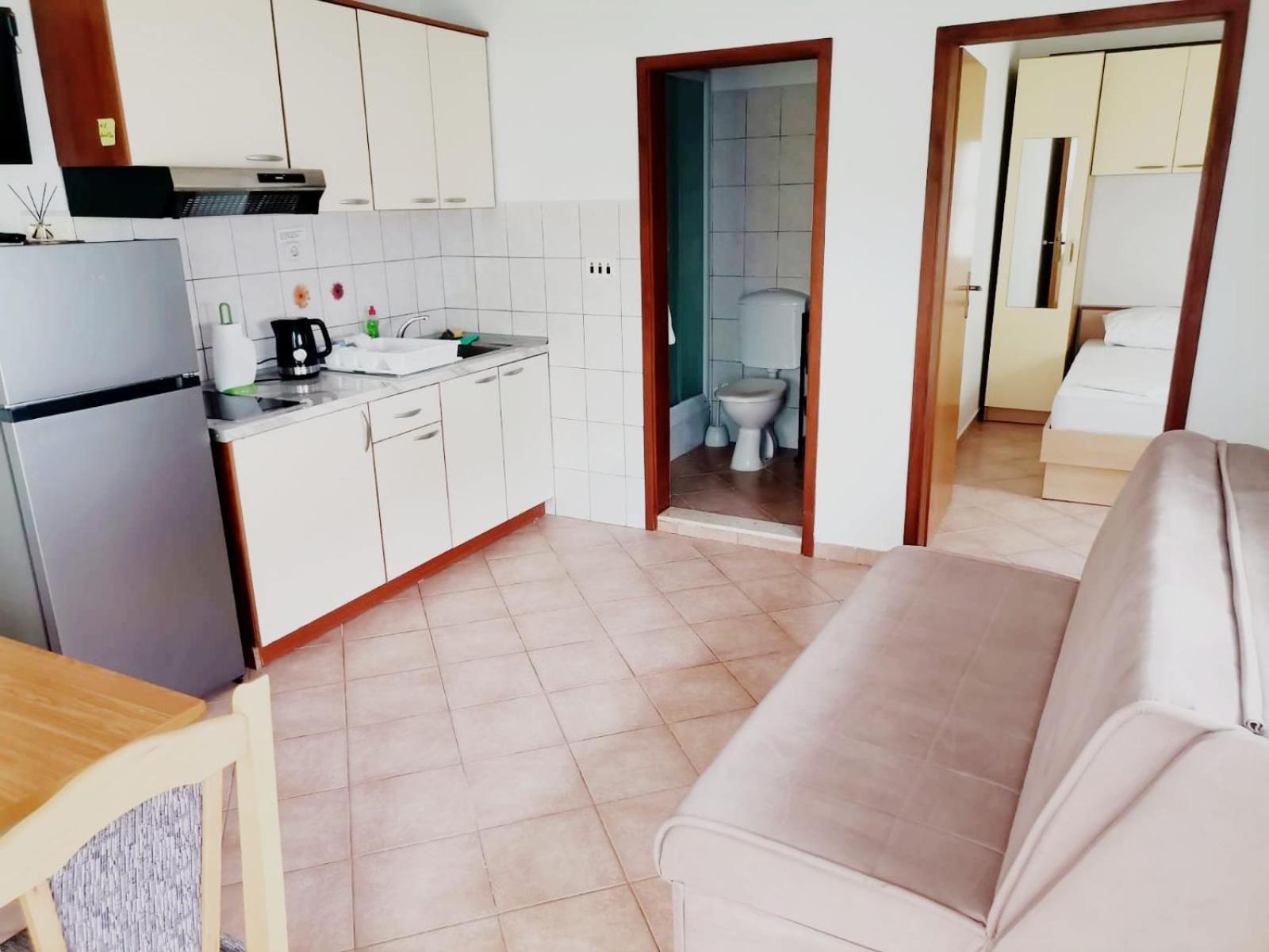 Apartments Zovko Drače エクステリア 写真