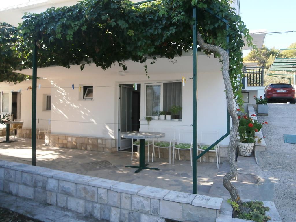 Apartments Zovko Drače エクステリア 写真
