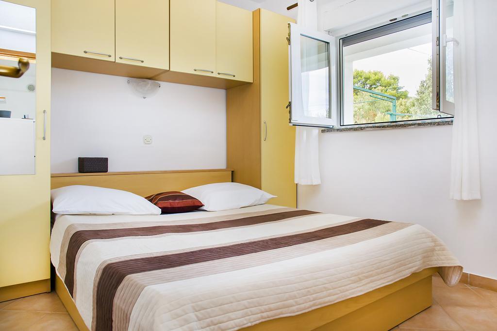 Apartments Zovko Drače エクステリア 写真