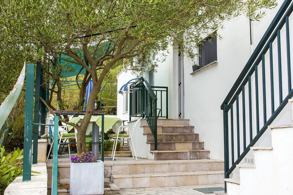 Apartments Zovko Drače エクステリア 写真