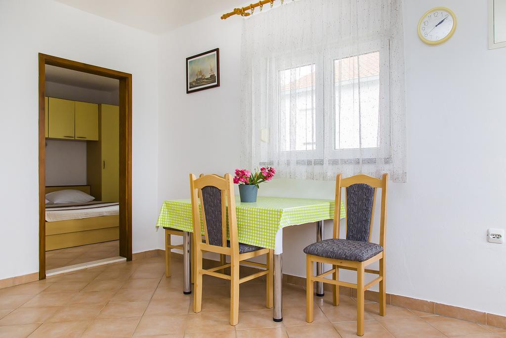 Apartments Zovko Drače エクステリア 写真